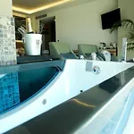 Kraal Hotel 4*