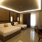 Kraal Hotel Vlore