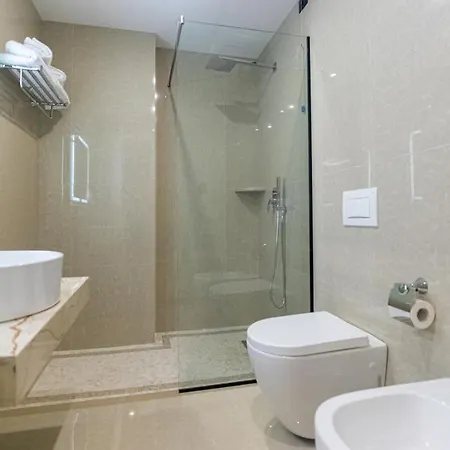 Kraal Hotel Vlore