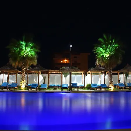 Kraal Hotel 4*