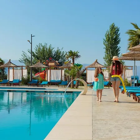 Kraal Hotel 4*
