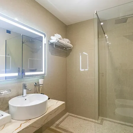 فندق Kraal فلورا