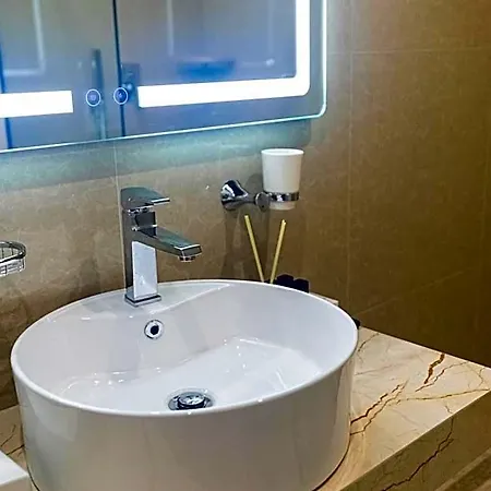 Hotel Kraal Vlorë