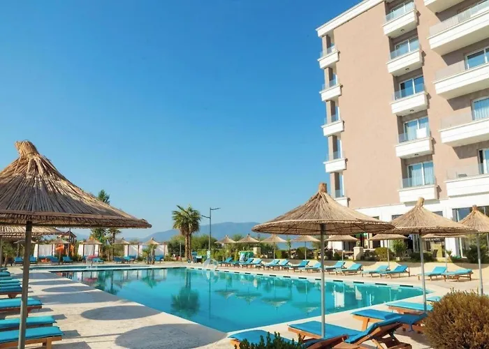 Kraal فندق فلورا